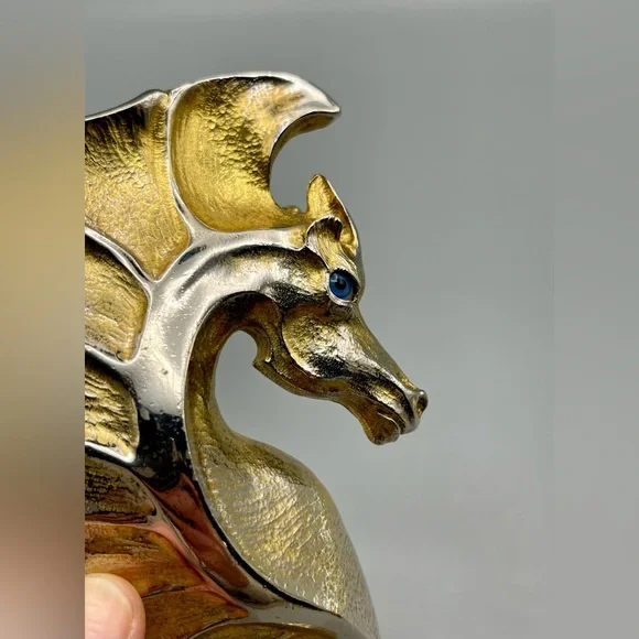 Christopher Ross Seahorse Belt Buckle 1991, 24k Gold Plated  display picture 3